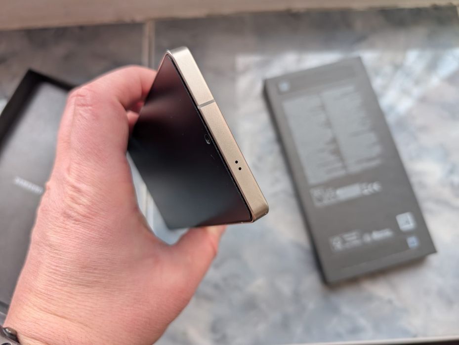 Samsung S25 Ultra 512 GB Natural Titanium full box impecabil