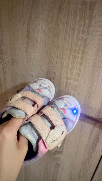 Incaltaminte Skechers mar 25