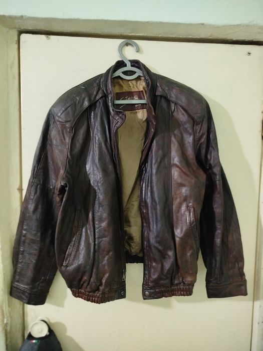 Продам из натуральной кожи.