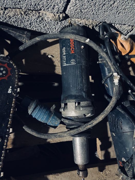 Машинка шлифовальная прямая Bosch GGS 27LC