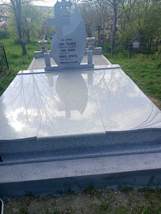 Construcții funerare