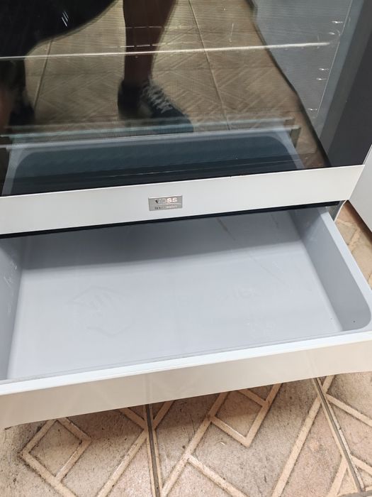 Свободно стояща печка с керамичен плот Voss Electrolux с две години гаранция!