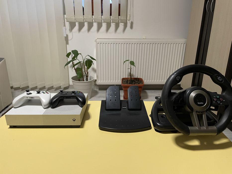 Xbox one S + Volan
