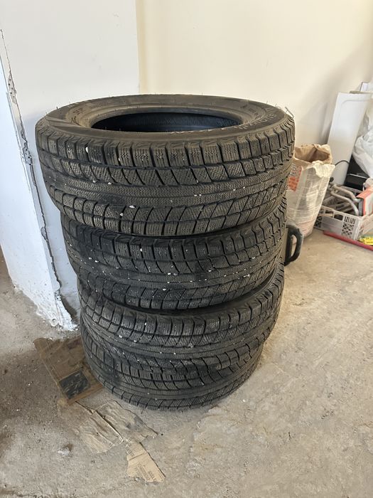 Продам Зимние резины triangl.