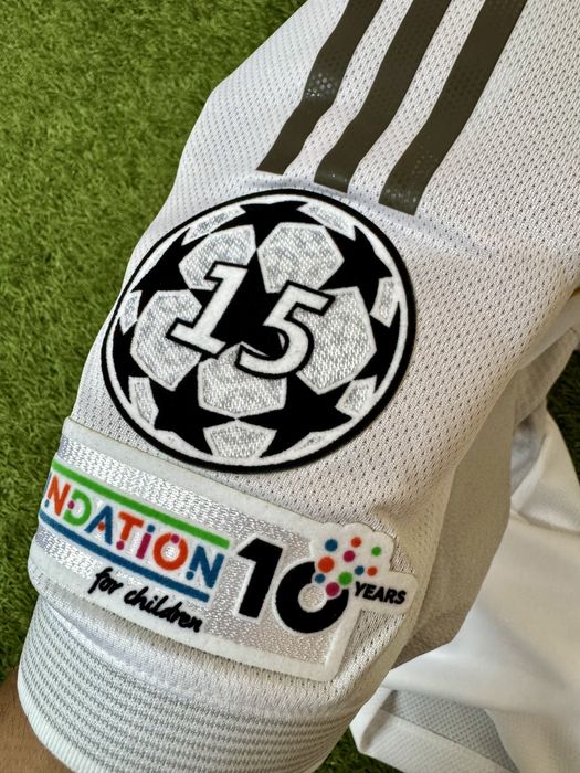 Тениска на Реал Мадрид 2025/26