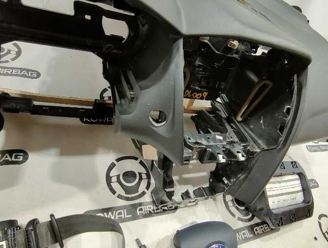 Ford Focus MK3 plansa bord - set centuri de siguranta - kit airbag