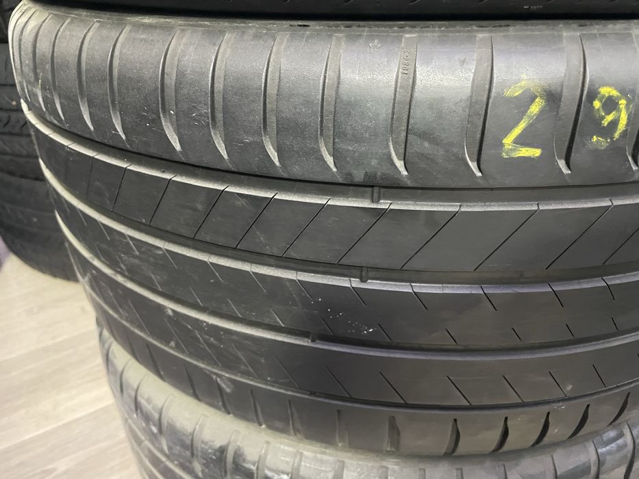 Продам шины 295/40 R20