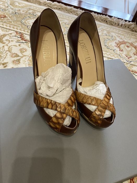 Женские туфли