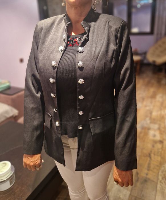 Черно дамско сако