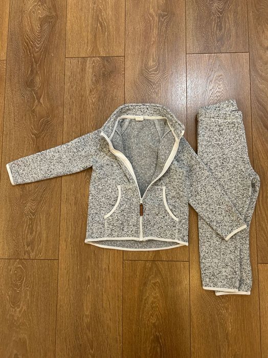 Hăinuțe fetiță 2-3 ani