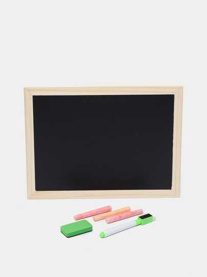 Деревянная магнитная доска для рисования.