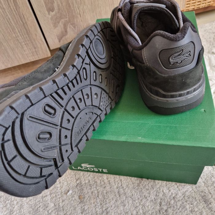 Мъжки обувки на марката lacoste