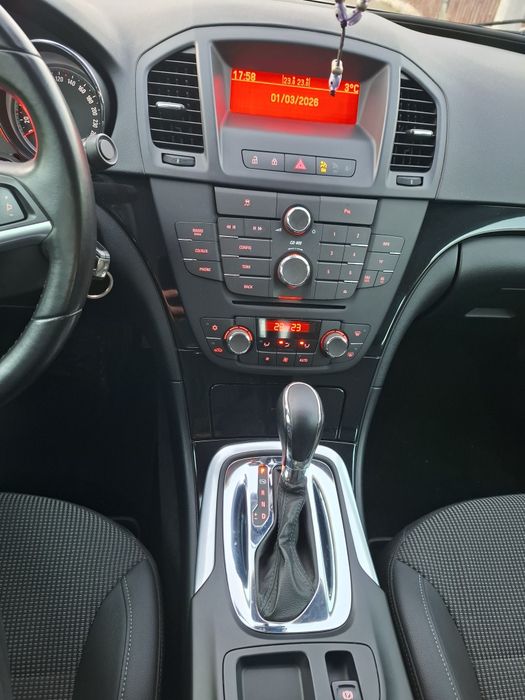 OPEL Insignia 2012 — imagine 9