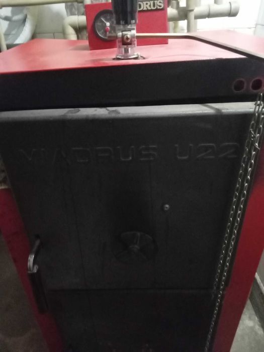 Котел за твърдо гориво Виадрус 22