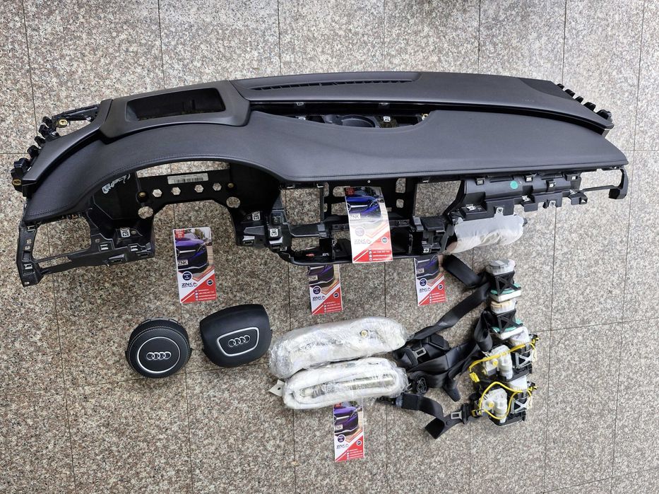 AUDI A8 D4 4H - plansa de bord HUD piele - kit airbag - centuri