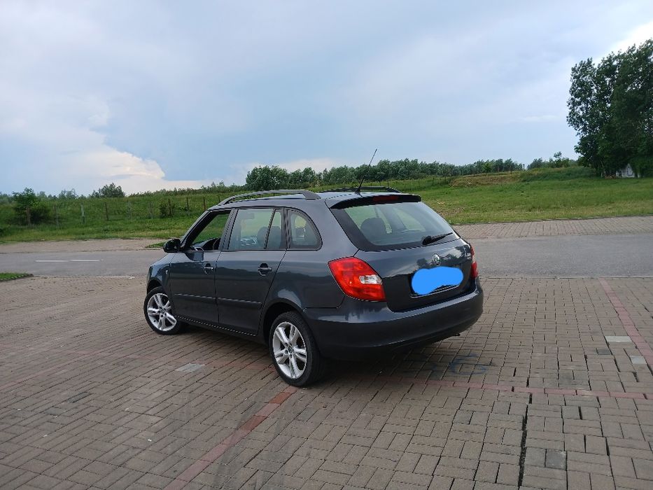 SKODA Fabia 2010 — imagine 3