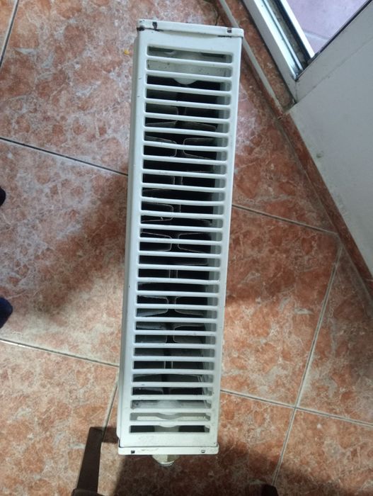Vând calorifer 40/61 înălțime