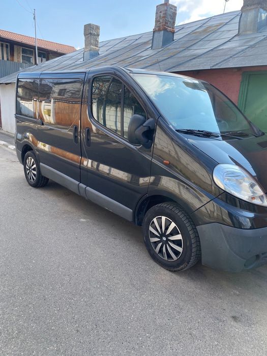 Opel Vivaro 2011