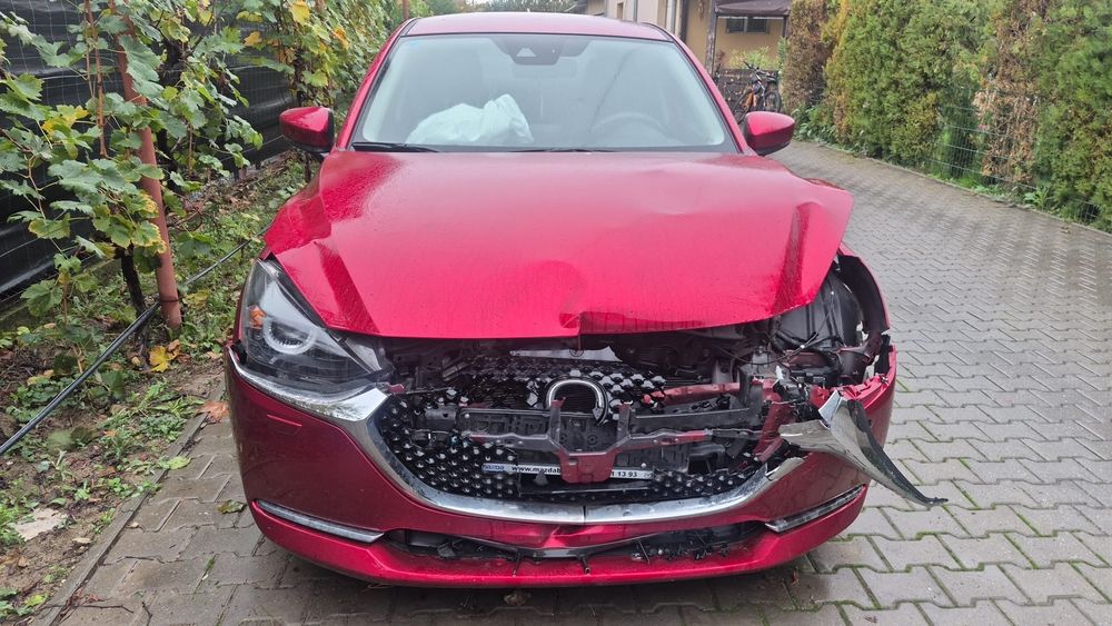 Mazda 2 2020 hibrid, 6.000 € — imagine 1