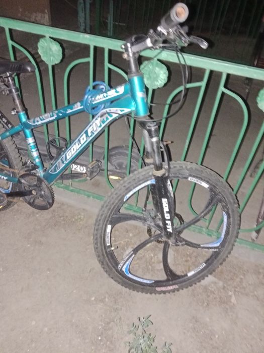 Велосипед голд флай