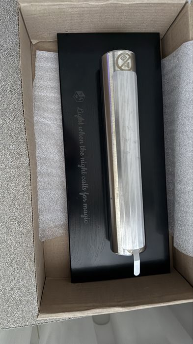 Свободностояща биокамина от неръждаема стомана с черен гланцов финиш“