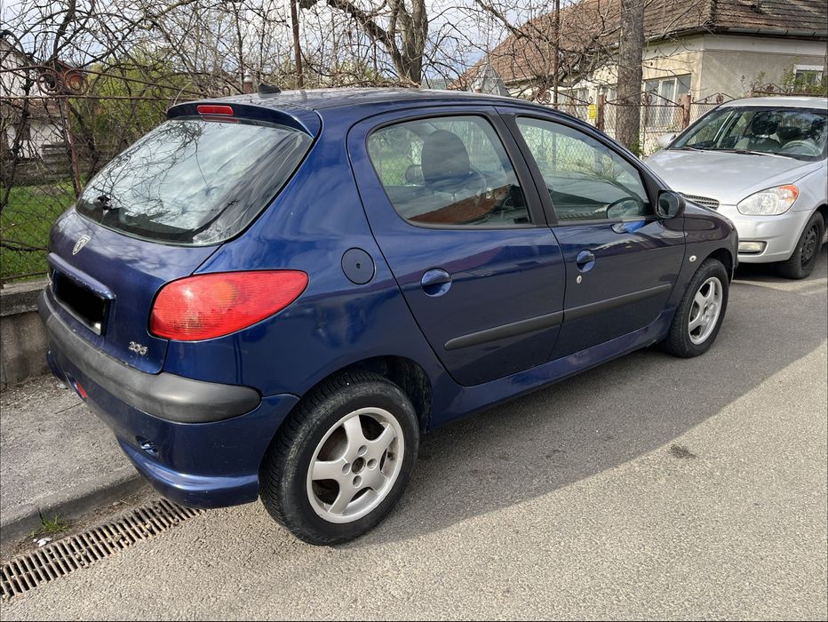 Chirie Auto Wolt Glovo Tazz Bolt Food