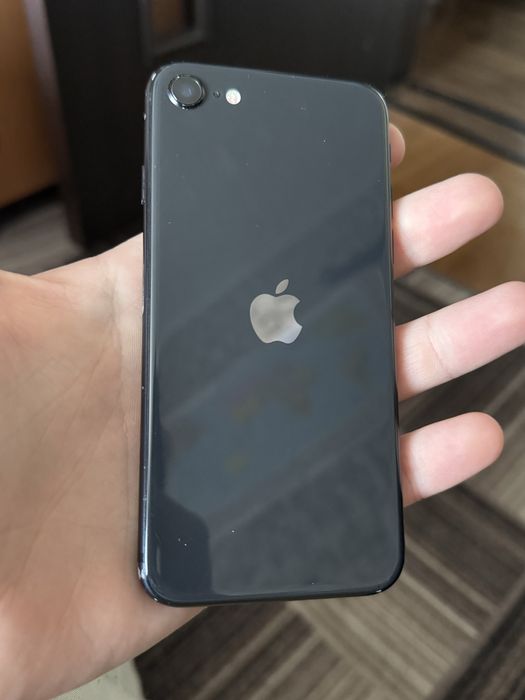 Продам айфон се