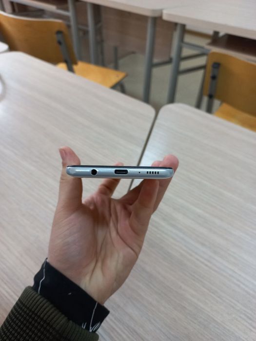 Samsung A 31 sotiladi