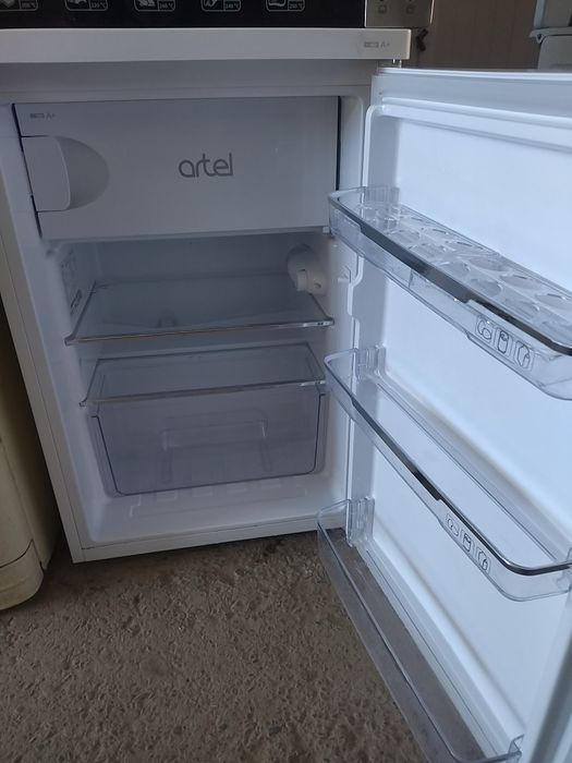 Продаётся холодильник артель