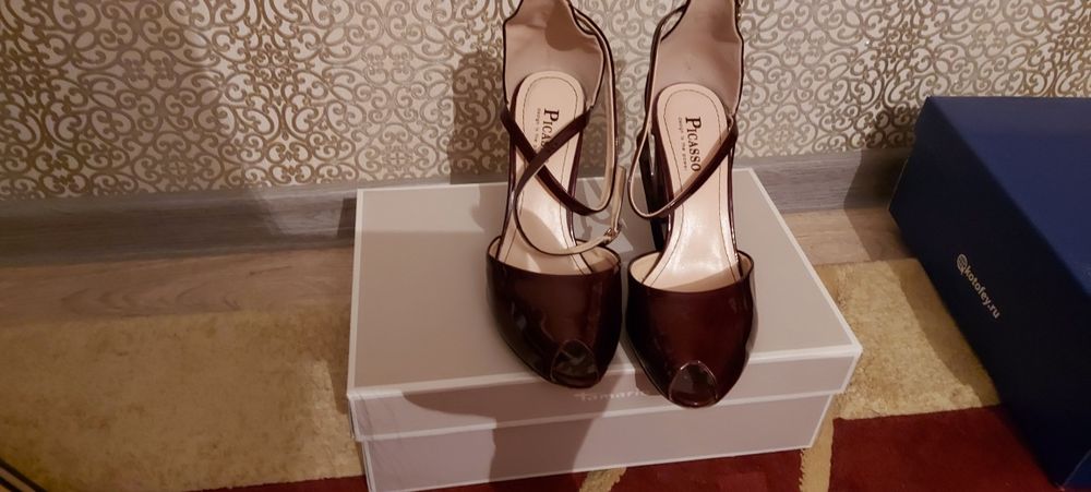 Босоножки,  туфли