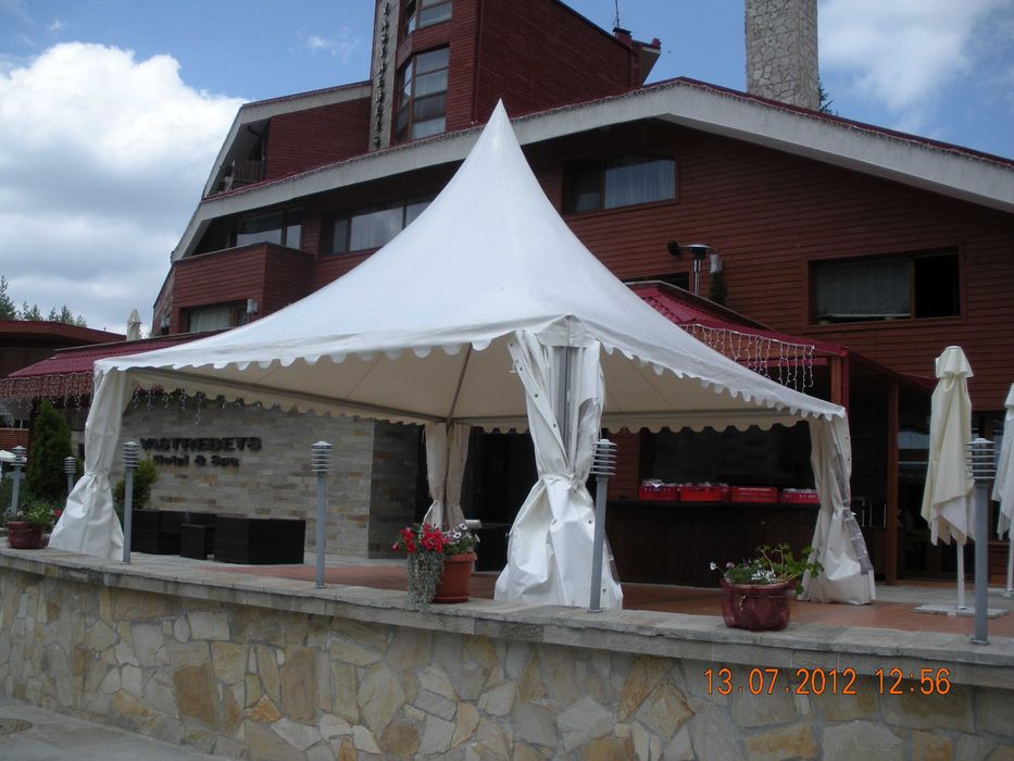 Отдаване на шатри и оборудване под наем за мероприятия.