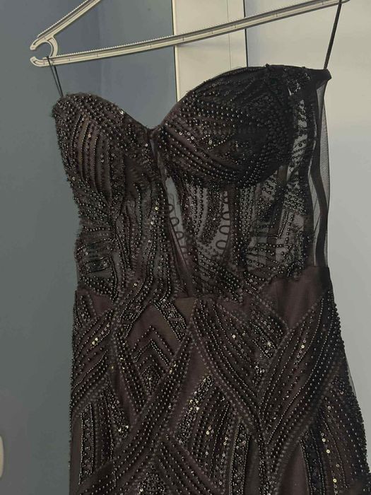 Черна рокля официална!