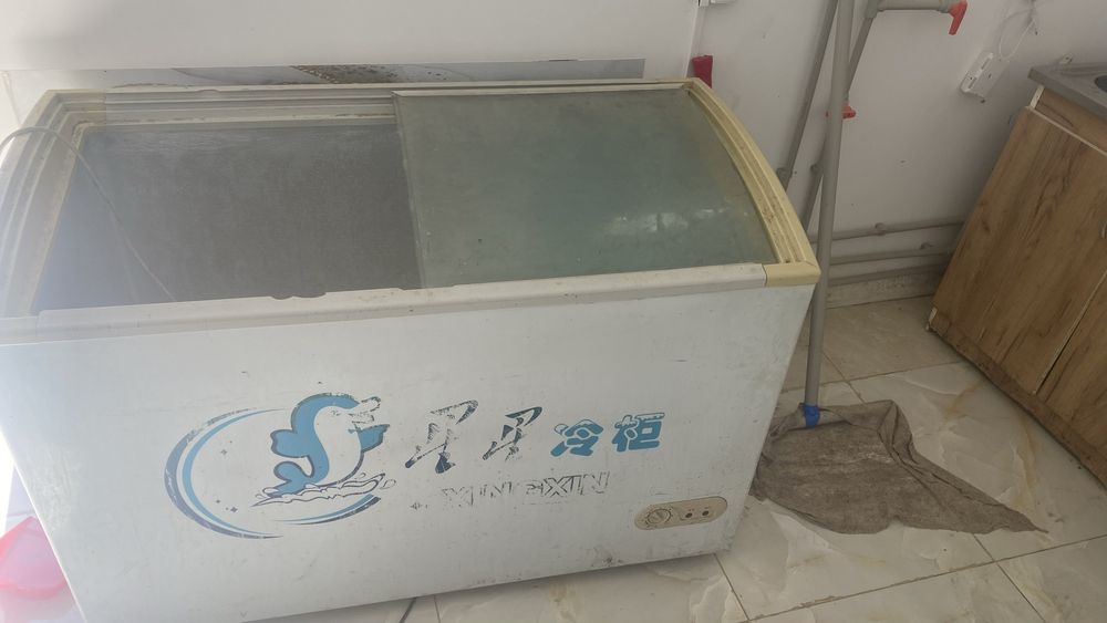 Продается морозильник двухкамерный