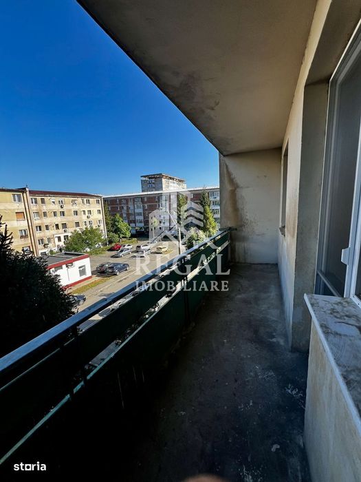 Apartament cu 2 camere și balcon mare, Micro 3 – pregătit ptr renovare