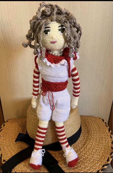 Papusa crosetata manual Amigurumi