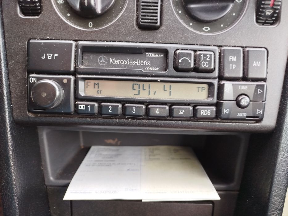 Casetofon Mercedes