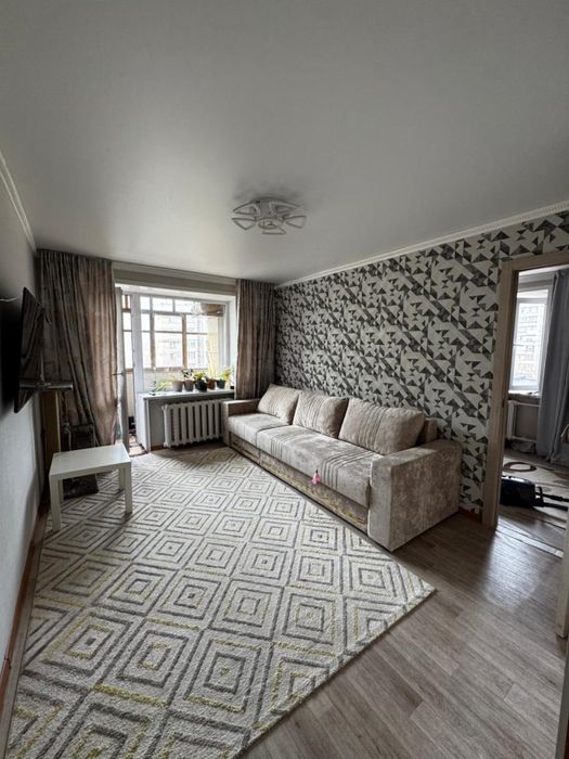 Продам,2х комн барс строй