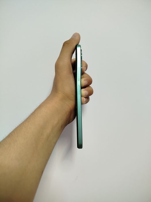Redmi note 12 8/128gb sotiladi Продаю Редми ноте 12 8/128гб срочно