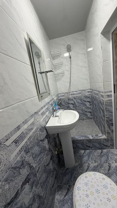 Zudlik bn Gulistonda uy sotiladi