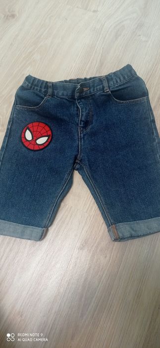 Детски къси панталони,всеки по 7лв