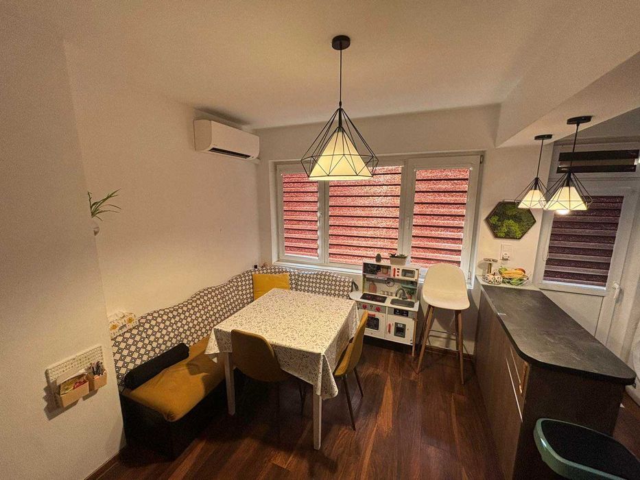 Продава се Тристаен апартамент в Карлово - 96 кв.м за 1615 €/кв.м - Снимка #2