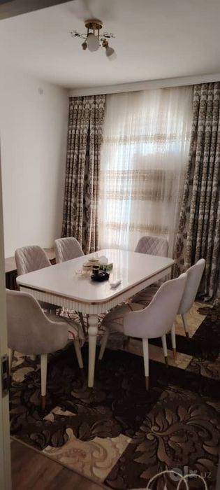 Golde Hause Assalam Chirchiq 9 etajli do'm