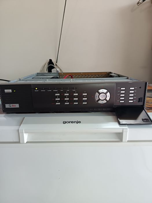DVR cu 32 canale și HDD 160GB