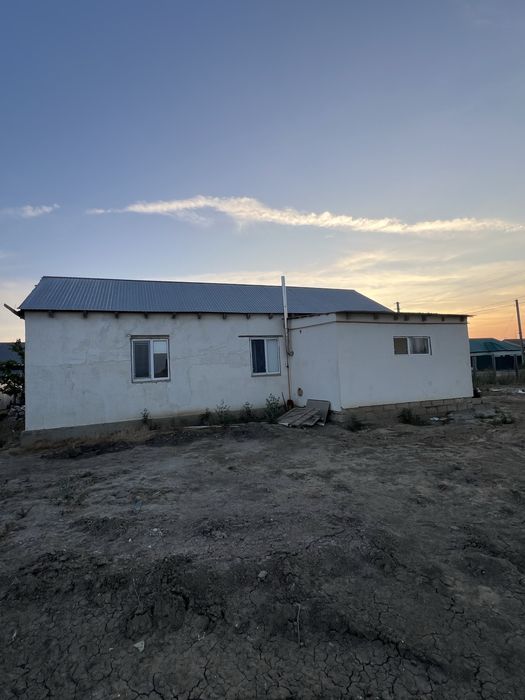 Еркінқала-2 ден 2 бөлмелі времянка сатылады.