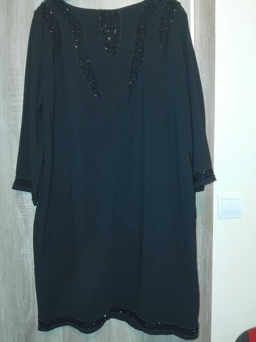 Шест рокли на страхотна цена