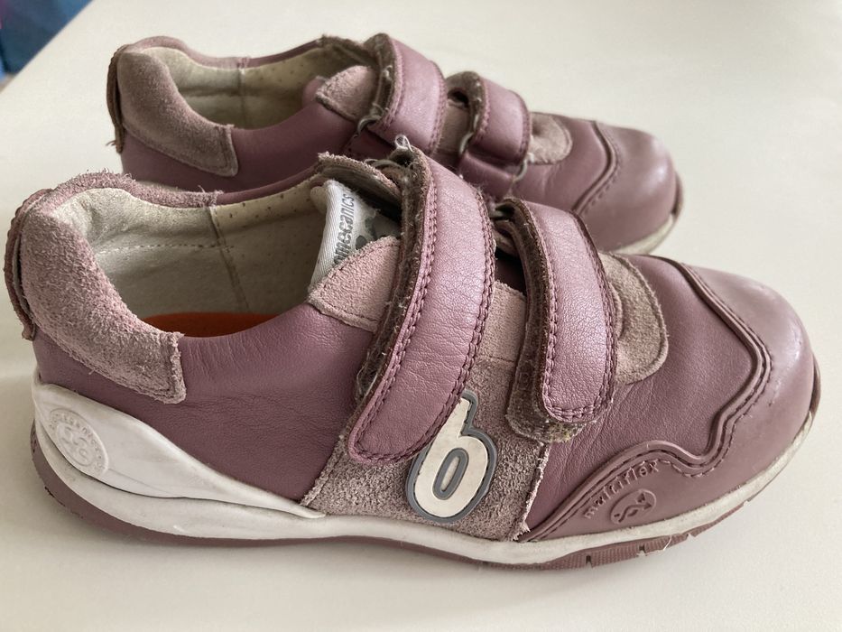 Кроссовки детские