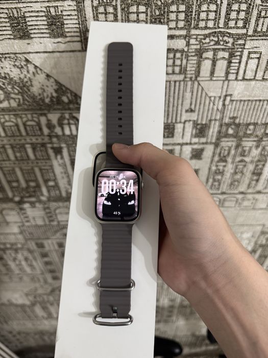 Apple Watch 8 , 100% , 45MM