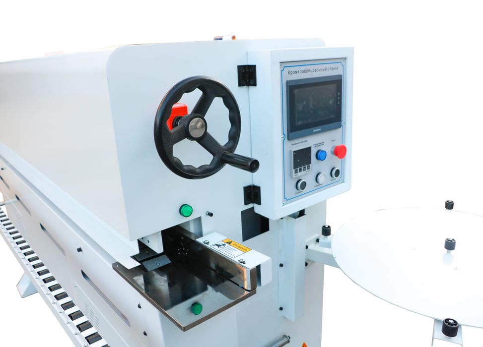 Кромкооблицовочный станок DM-300