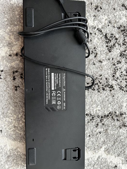 Vand tastatura mecanica gaming