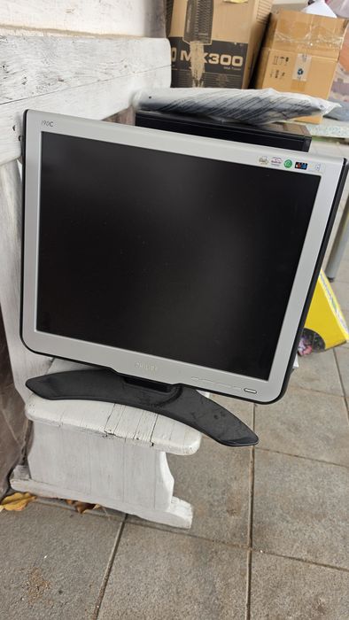 Продам монитор бу